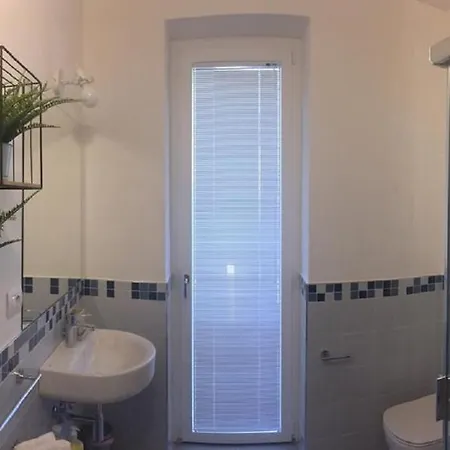 Adige Porta Vittoria Πανσιόν *
