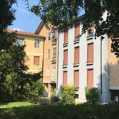 Adige Porta Vittoria Πανσιόν *